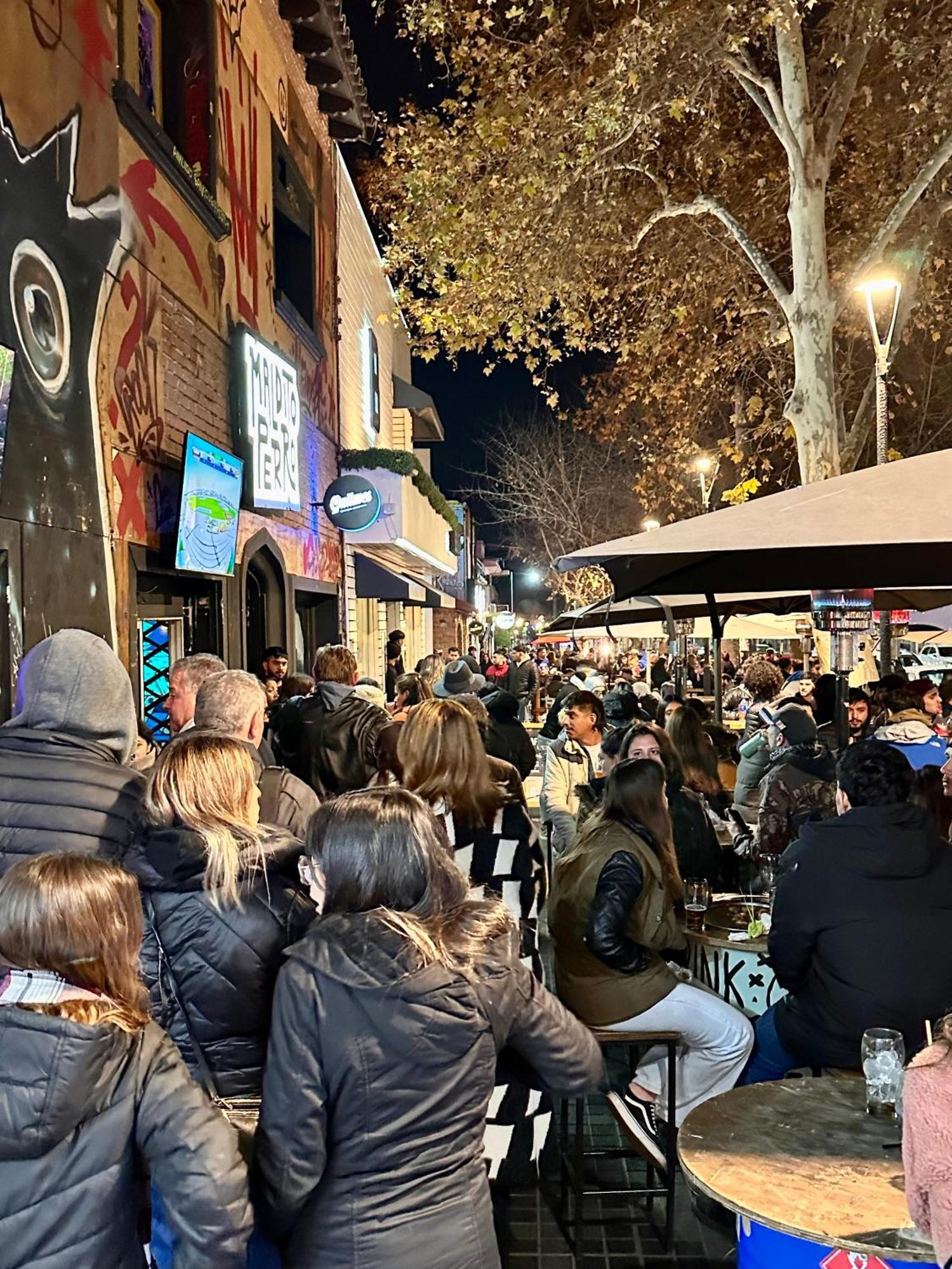 Departamento En Calle Aristides, Mejor Zona Turistica 멘도사 외부 사진